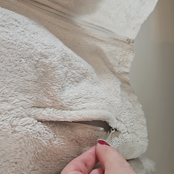 North Face Soft Cream Zip Up Jacket - Picture 4 of 5